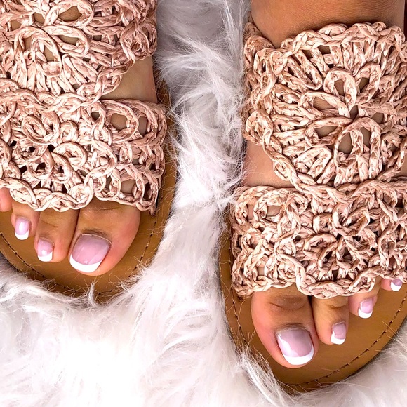 Last Pairs! Qupid Athena Off White Crochet Flat Peep-Toe Sandal - Picture 11 of 14